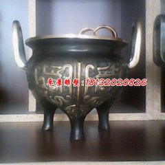 三足銅鼎，仿古香爐銅雕