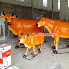 玻璃鋼牛雕塑，玻璃鋼動(dòng)物雕塑