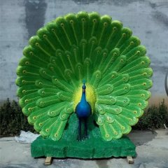 開(kāi)屏孔雀雕塑，公園玻璃鋼動(dòng)物雕塑