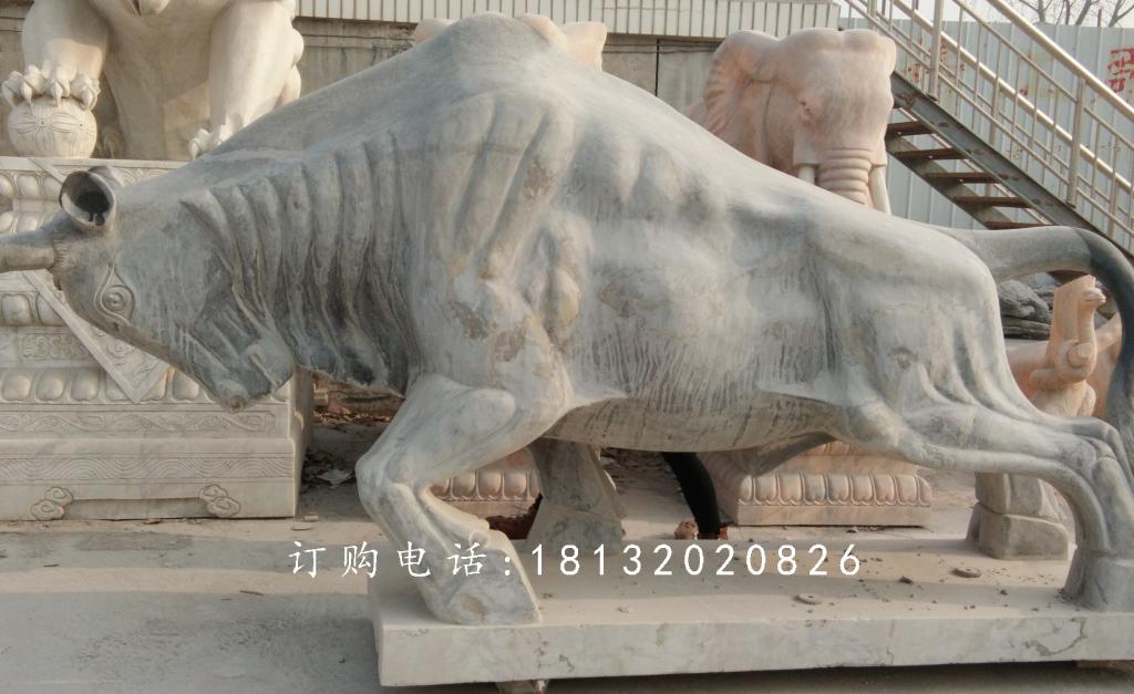 開荒牛石雕,青石牛雕塑