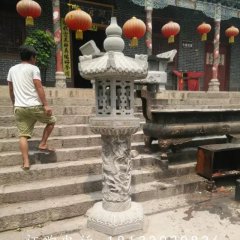 石雕燈，青石宮燈雕塑