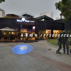 偶遇銅雕，街邊景觀小品雕塑