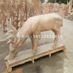 小鹿吃草石雕，晚霞紅動物雕塑