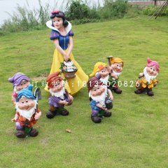 白雪公主小矮人雕塑，公園卡通人物
