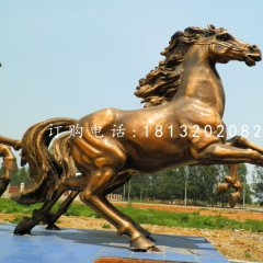 銅馬雕塑，廣場(chǎng)飛馬銅雕