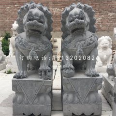 青石踩球獅子，看門獅子石雕